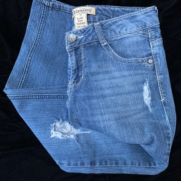 Democracy Declaration Jean Dependence Equality Skinny Boyfriend Distressed Jeans - Picture 2 of 5